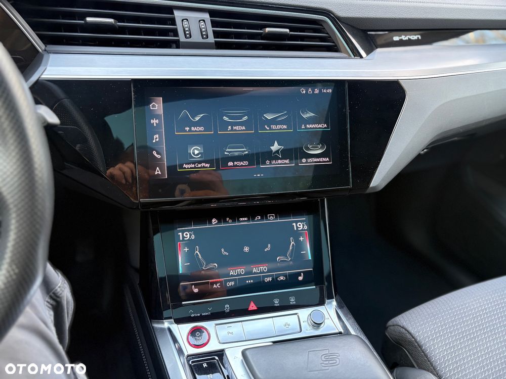 Audi e-tron - 10