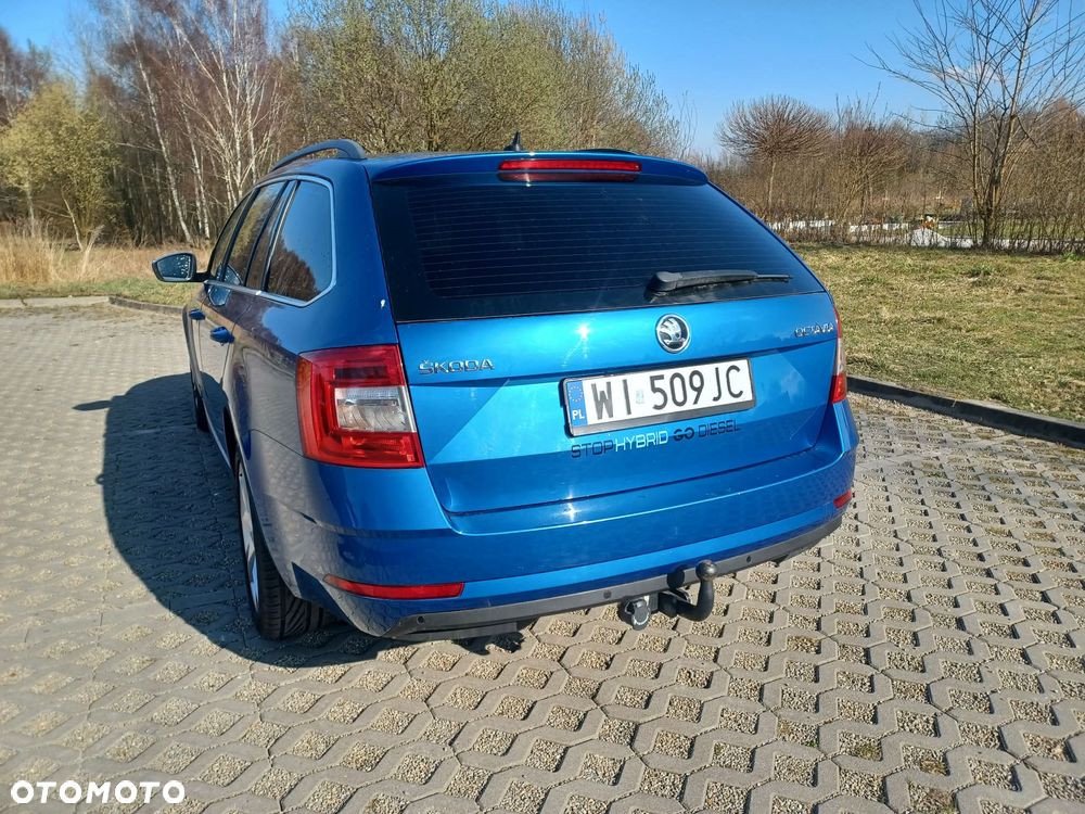 Skoda Octavia 2.0 TDI SCR Style DSG - 10