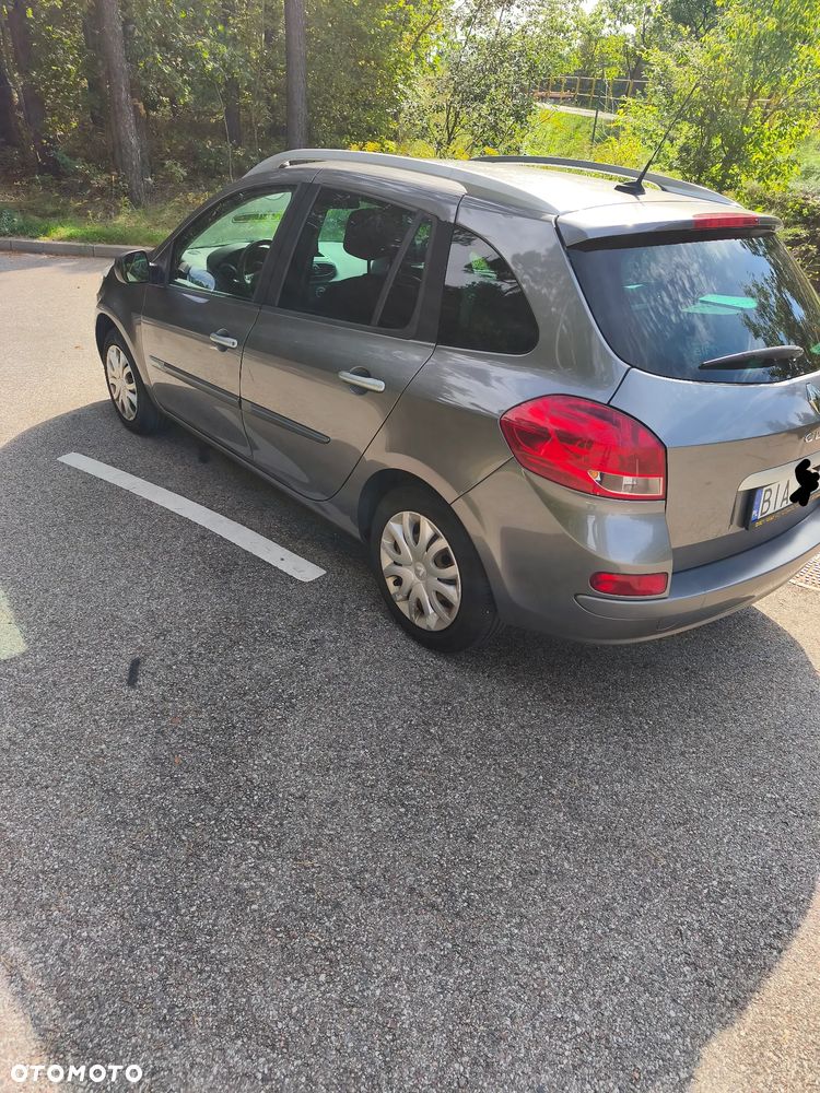 Renault Clio - 18