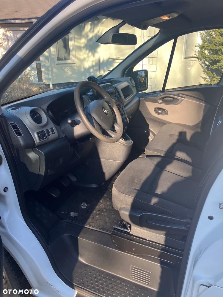 Renault Trafic - 2