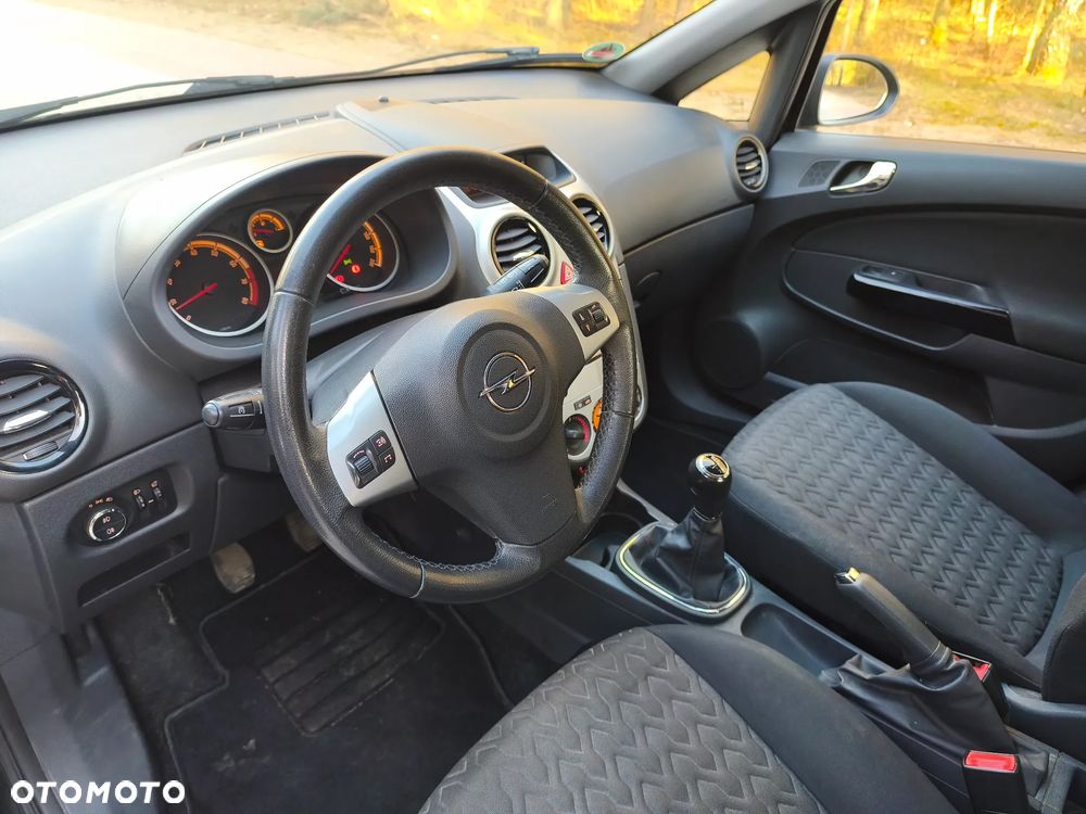 Opel Corsa - 19