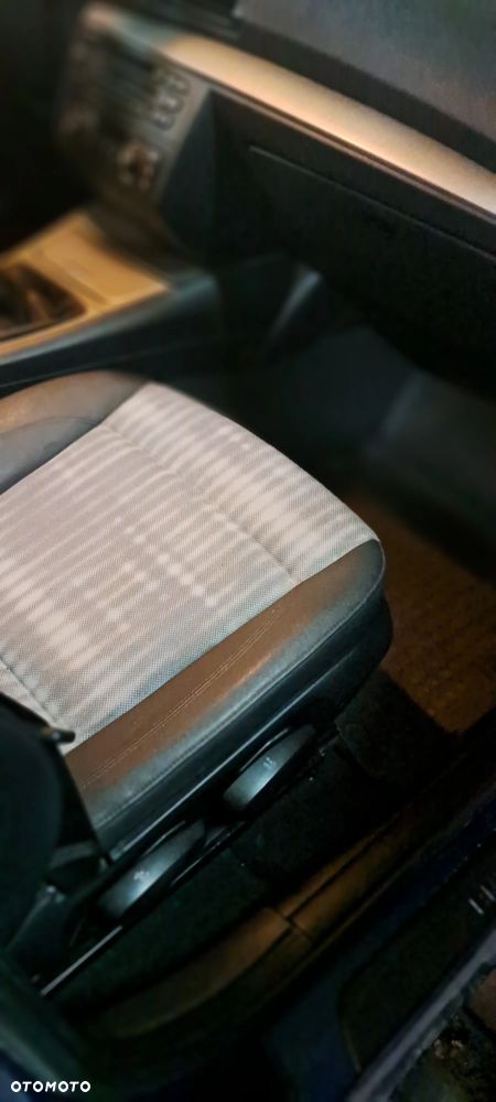 BMW Seria 1 118d DPF - 9