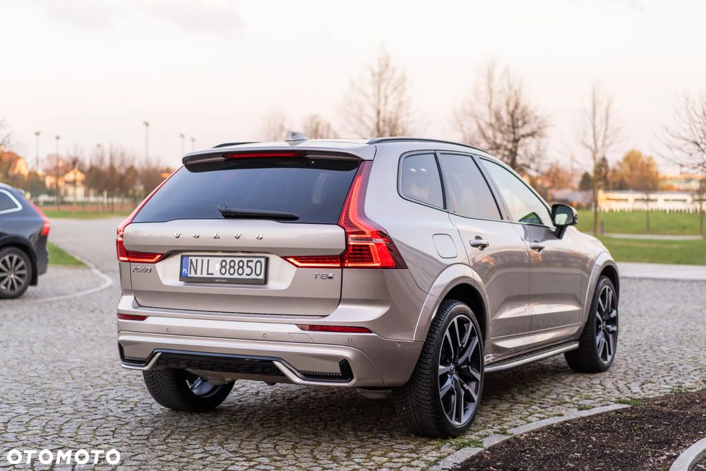 Volvo XC 60 T8 Plug-In Hybrid AWD Ultimate Dark - 7