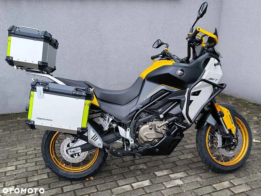 QJMOTOR SVT 650X - 12