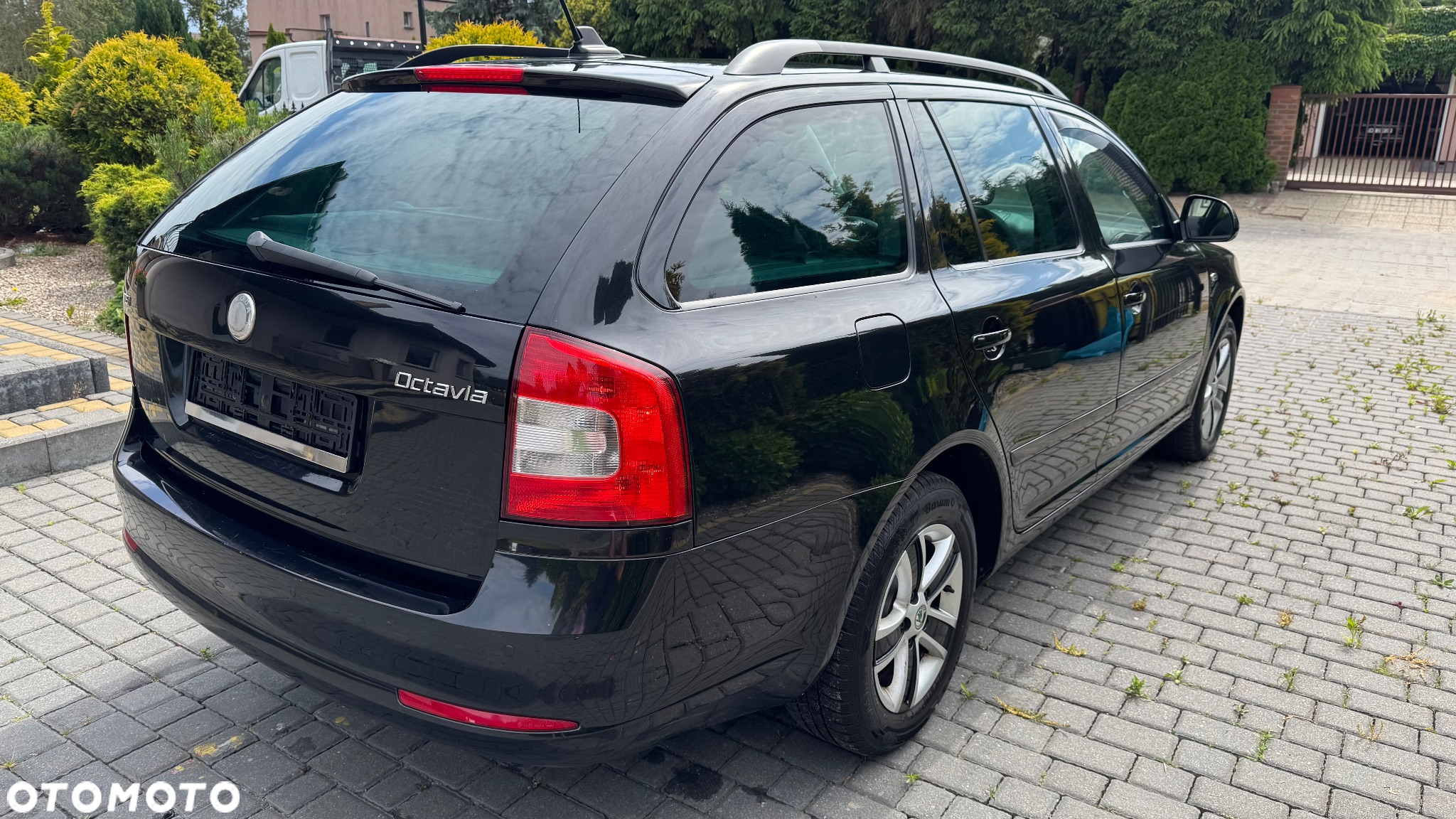 Skoda Octavia 1.8 TSI DSG Laurin & Klement - 5