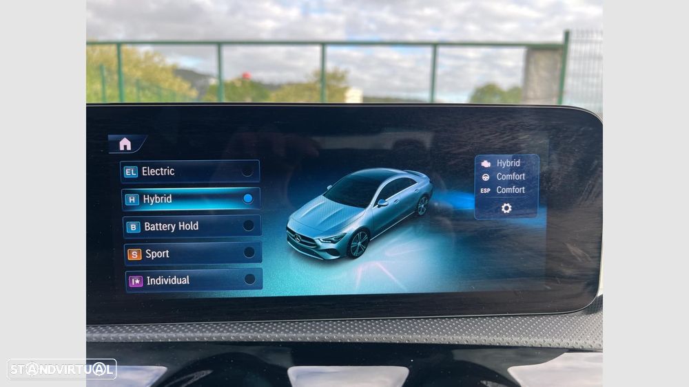 Mercedes-Benz CLA 250 e AMG Line - 22