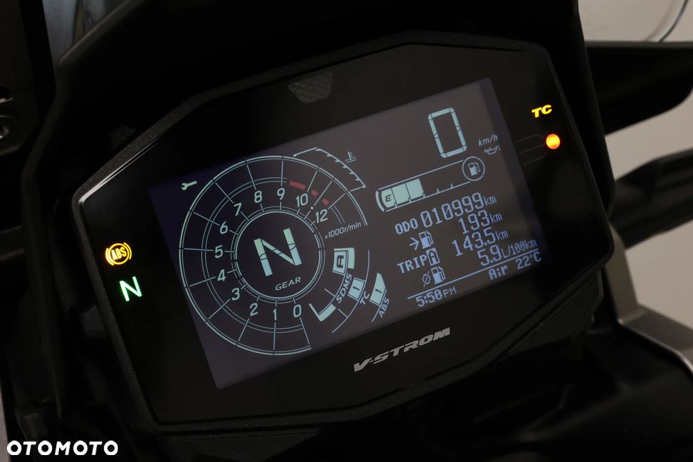 Suzuki DL - 18