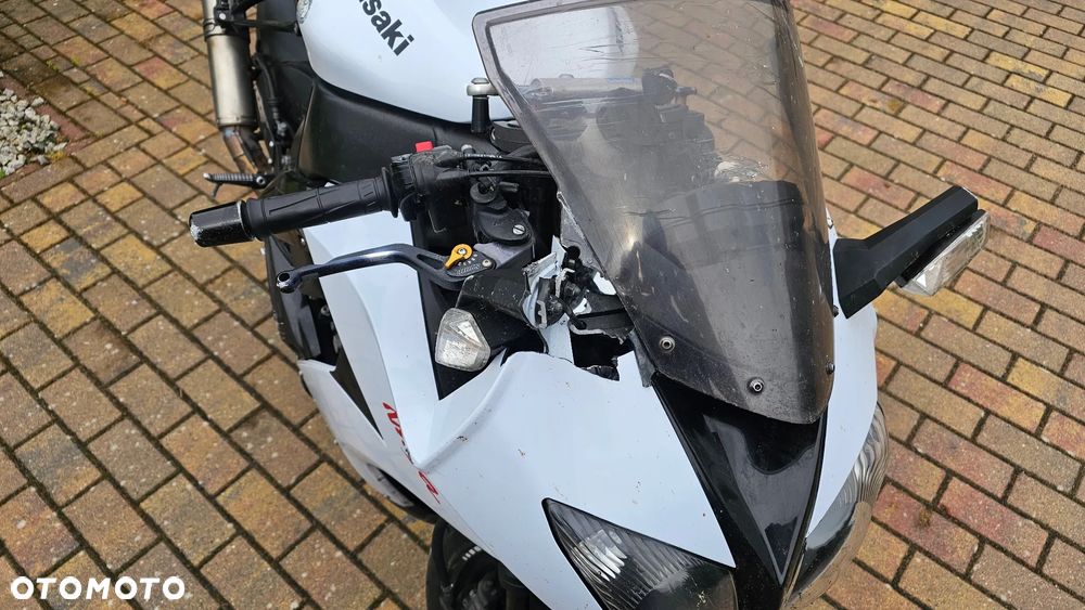 Kawasaki Ninja - 8