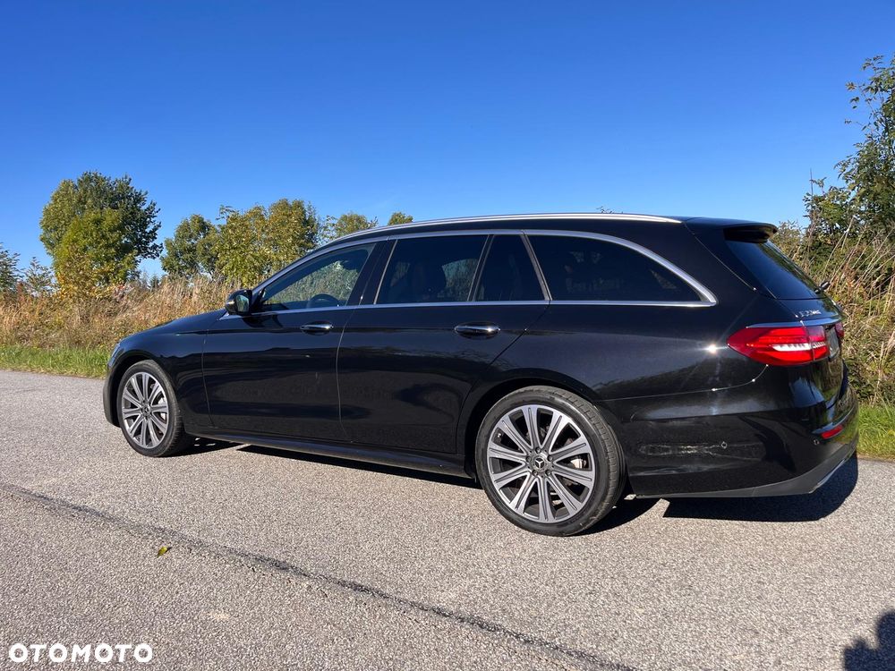 Mercedes-Benz Klasa E 220 d 9G-TRONIC AMG Line - 24