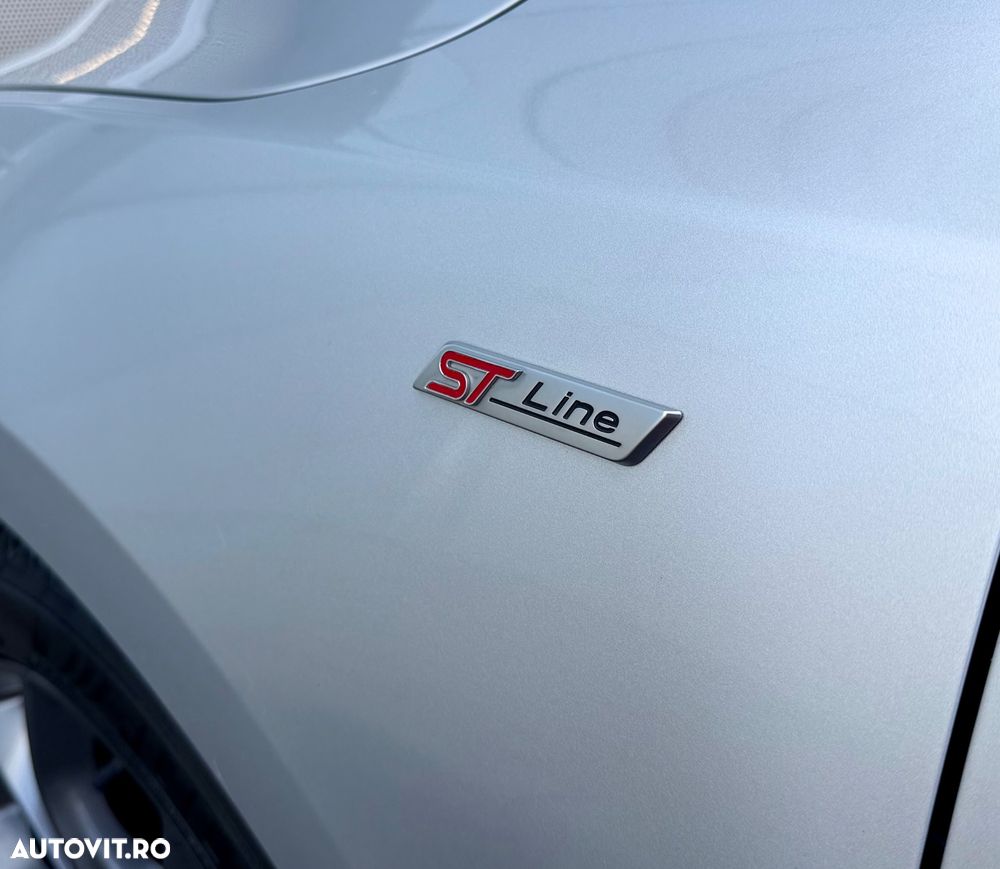 Ford Focus 1.5 EcoBlue Start-Stopp-System ST-LINE - 23