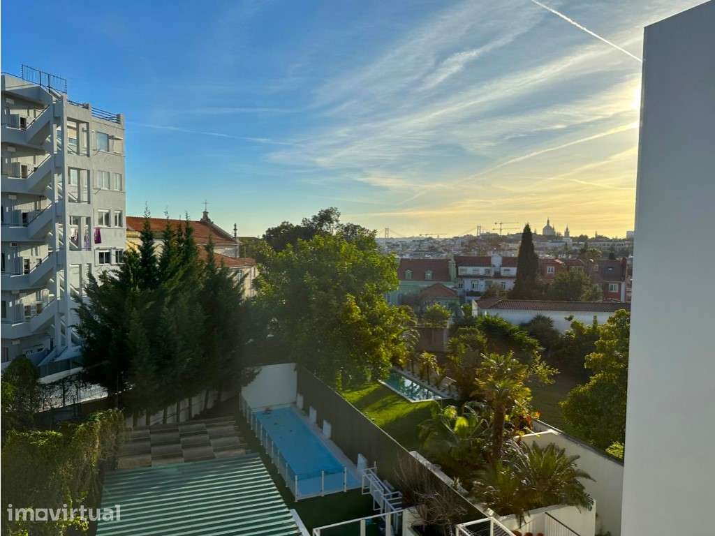 Excelente Apartamento T4 para Arrendar - Entre o Rato e a Avenida d... - Grande imagem: 3/12