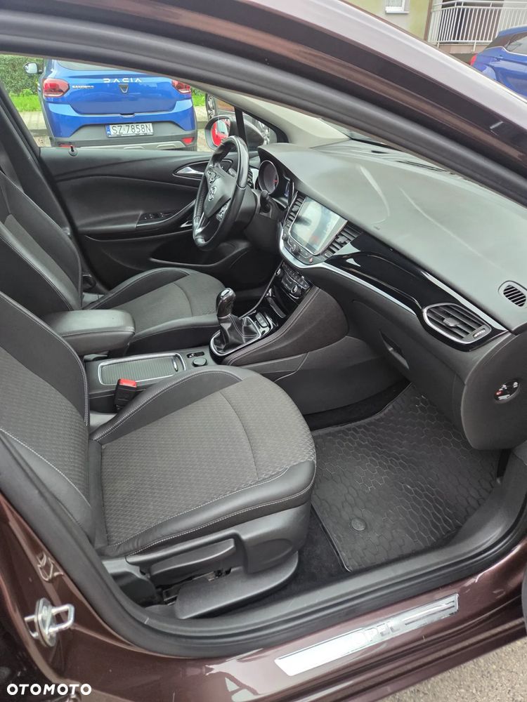 Opel Astra V 1.4 T Elite S&S - 19
