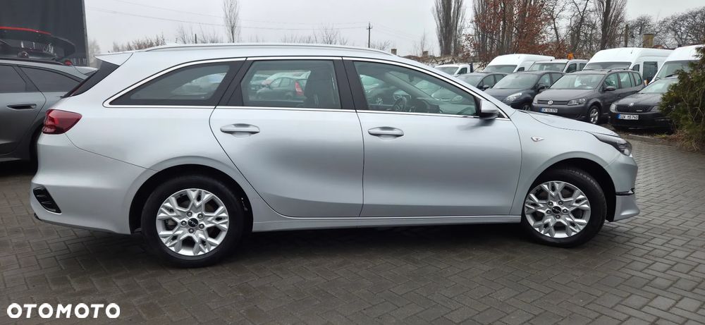 Kia Ceed 1.5 T-GDI OPF Vision - 17