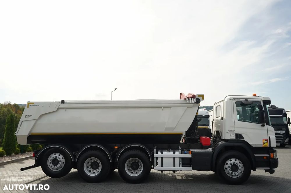 Scania P 450 / 8x4 / BASCULANTĂ CU DESCĂRCARE SPATE - 5,6 M / TRIDEM / AXĂ RIDICABILĂ ȘI VIRATOARE / OBLON SPATE HIDRAULIC / EURO 6 - 14