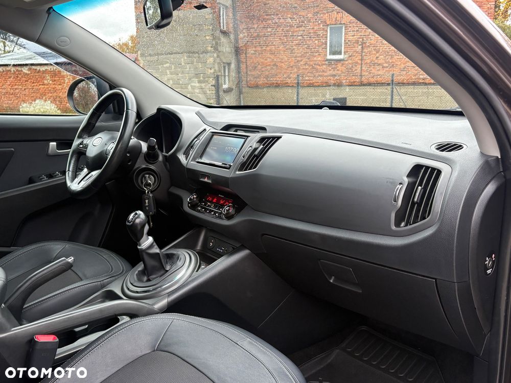 Kia Sportage 2.0 CRDI XL - 11