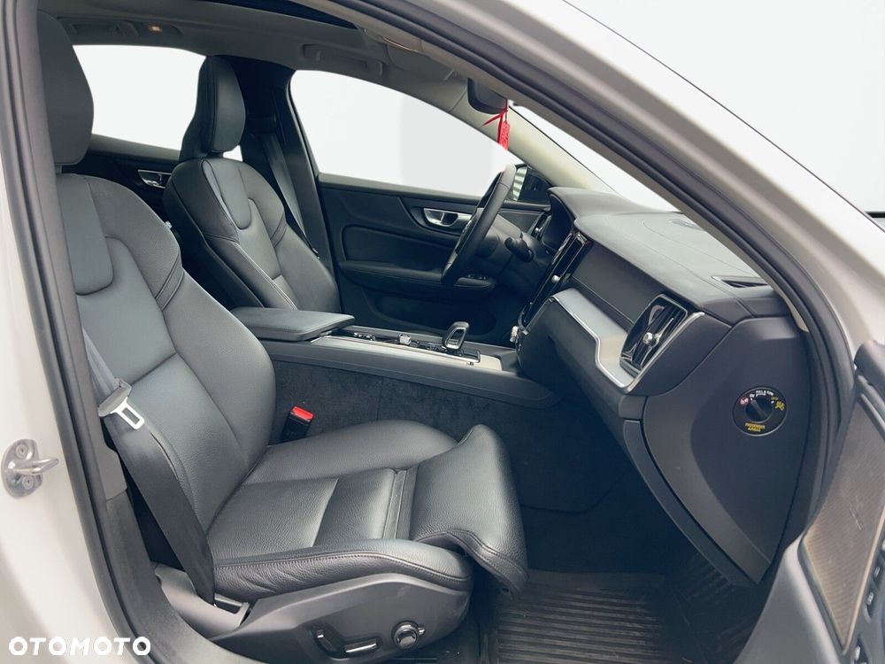 Volvo S60 B5 B AWD Ultimate Dark - 14