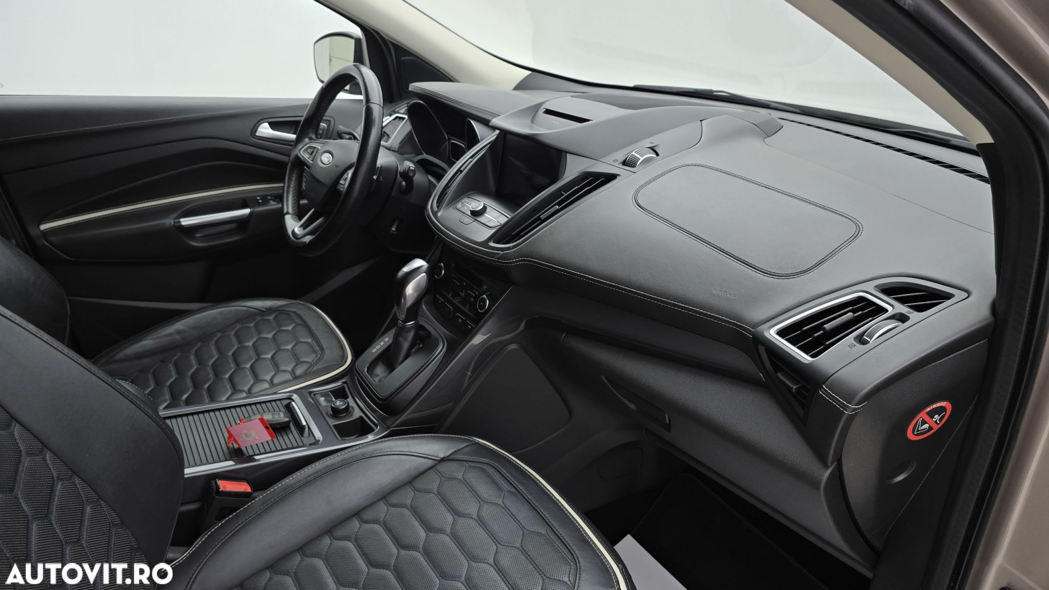 Ford Kuga - 20