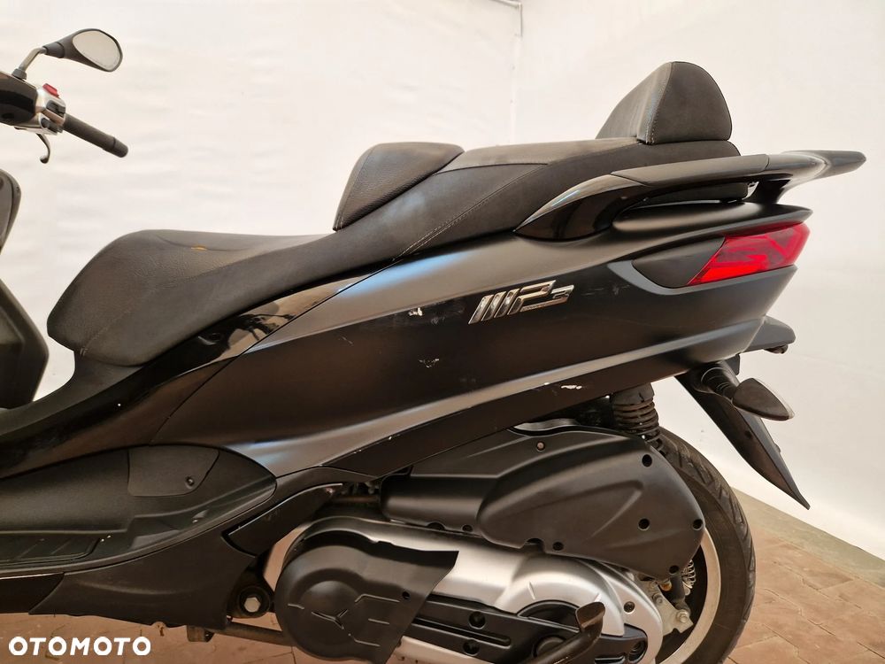 Piaggio MP-3 - 33