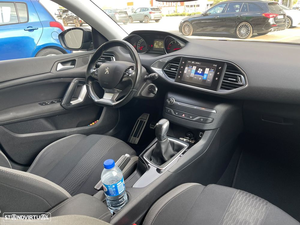 Peugeot 308 1.6 BlueHDi Style J17 - 9