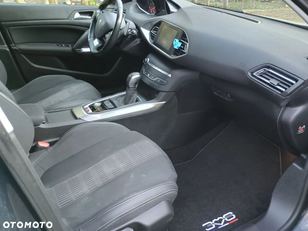 Peugeot 308 - 16