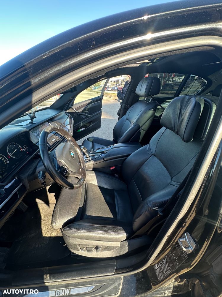 BMW Seria 5 530d xDrive Sport-Aut. - 8