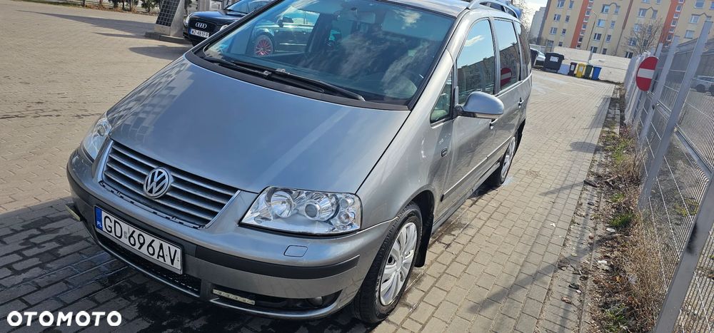 Volkswagen Sharan - 1