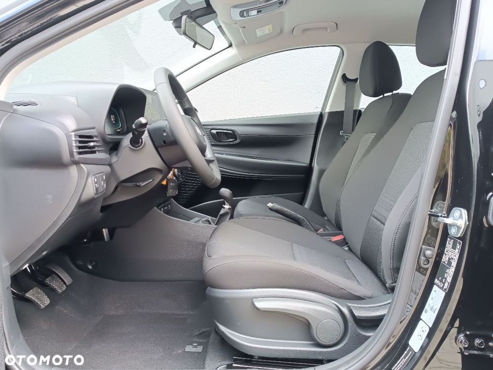 Hyundai i20 1.2 Pure - 12