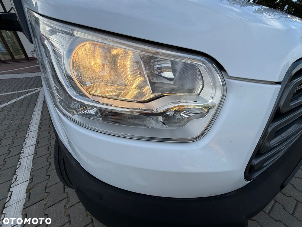 Ford TRANSIT 3500 DMC BLIŹNIAKI 2.2  HAK 3500 Kg - 27