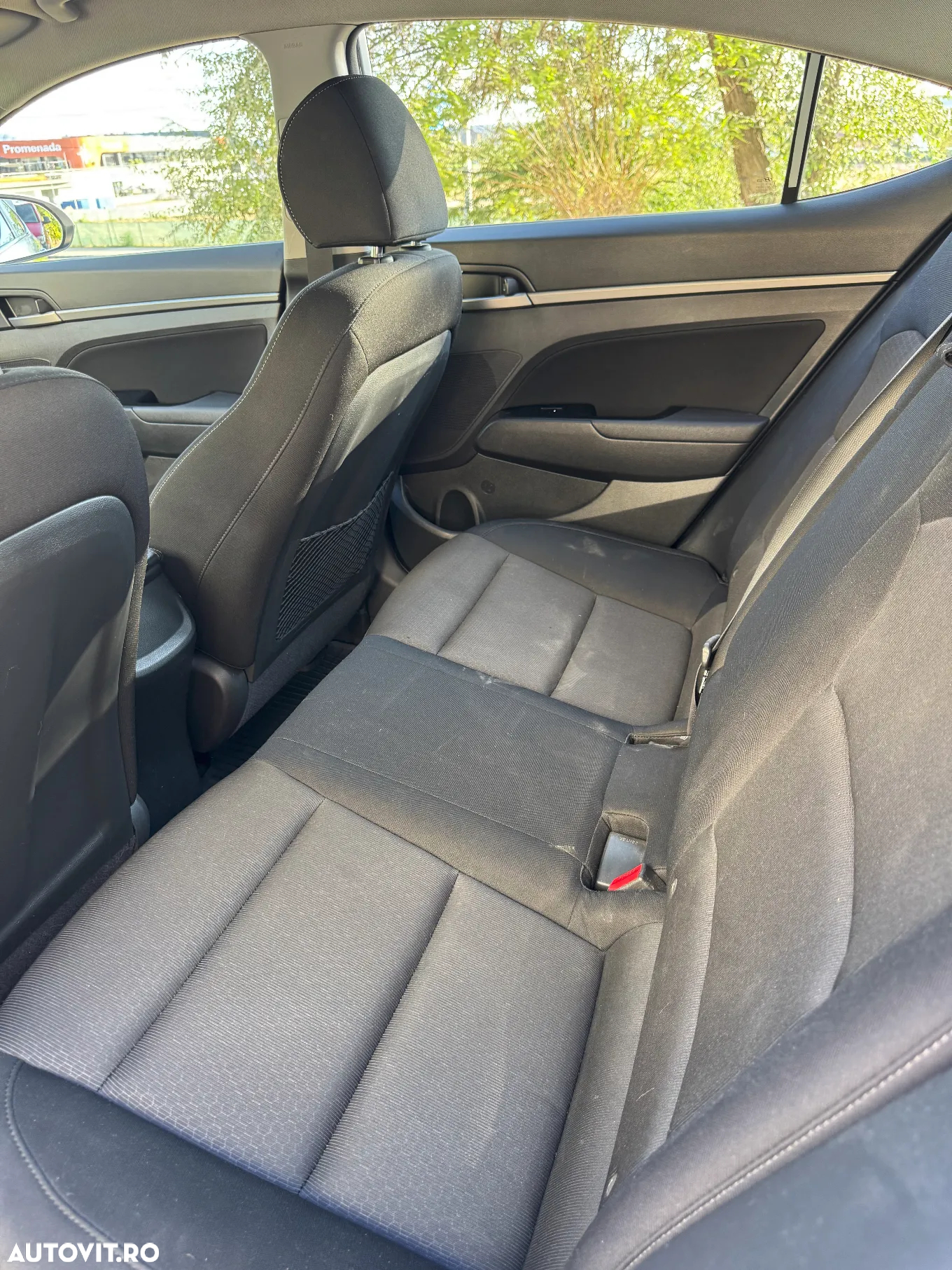 Hyundai Elantra 1.6 MPi Comfort - 12
