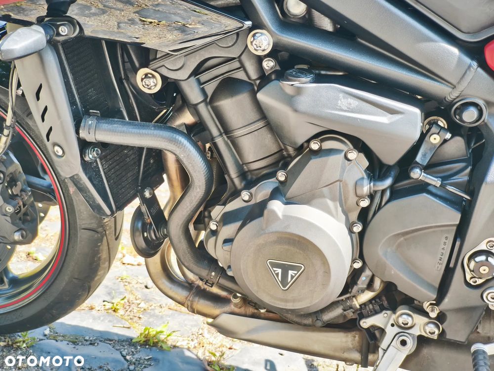 Triumph Street Triple - 4