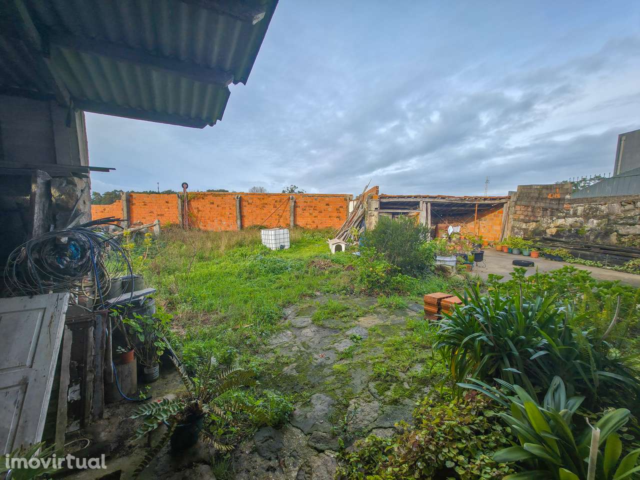 Moradia para Recuperação Total em Lavra c/ terreno de 5000m2 - Grande imagem: 4/4
