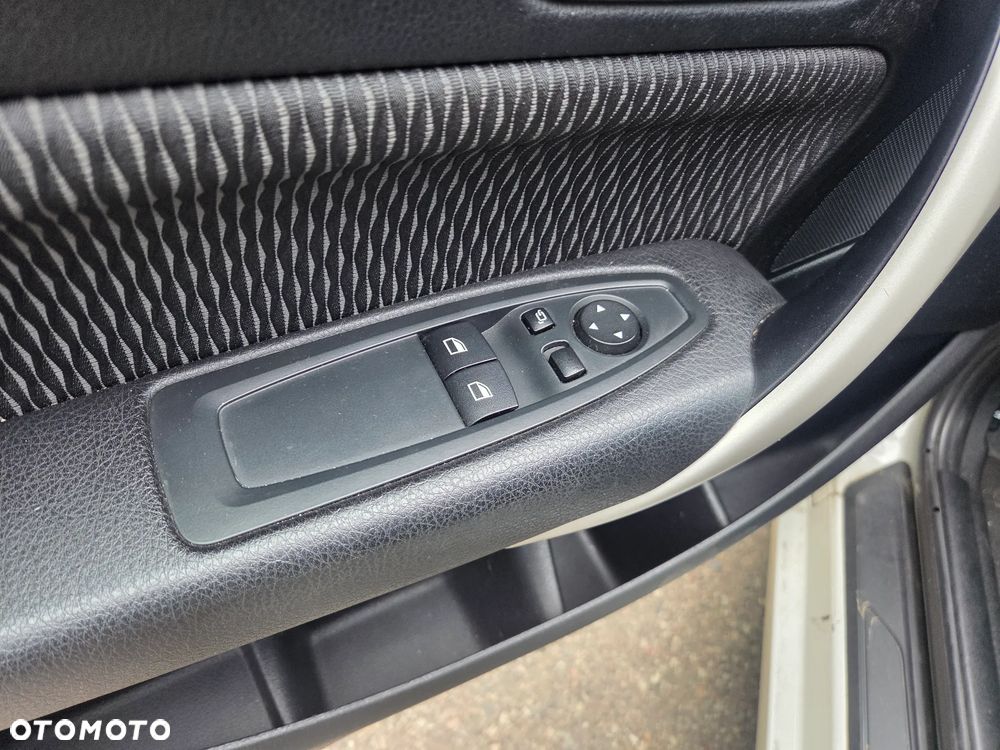 BMW Seria 1 - 10