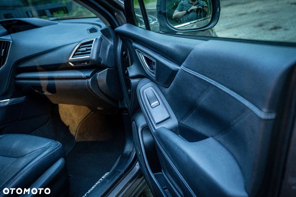 Subaru Forester 2.0i-L Platinum (EyeSight) Lineartronic - 33