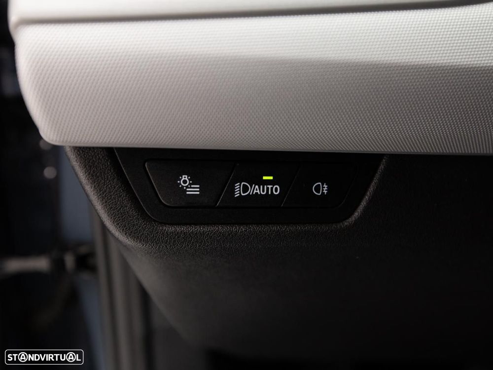 BMW 225xe Active Tourer e xDrive - 16