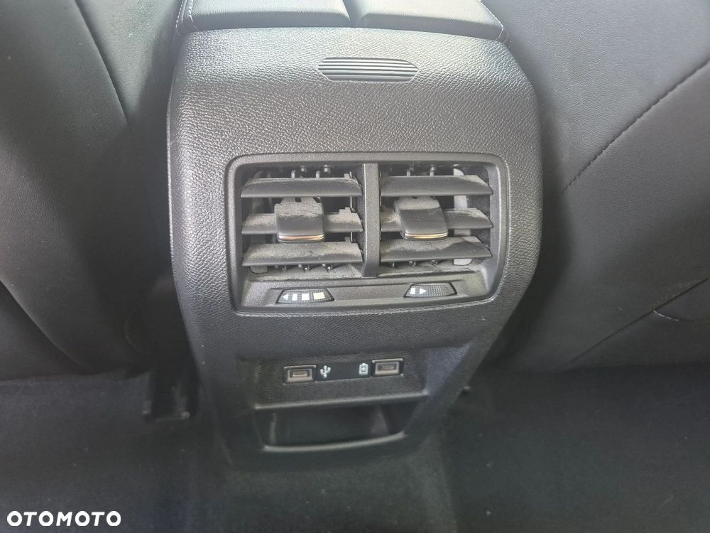Peugeot 308 BlueHDi 130 Allure - 11