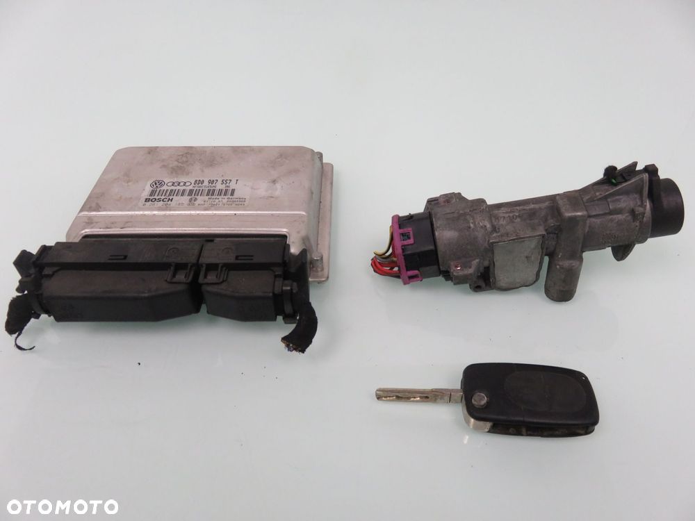 STACYJKA STEROWNIK AUDI A4 B5 1.8 T 8D0907557T 0261204185 4B0905851 - 1