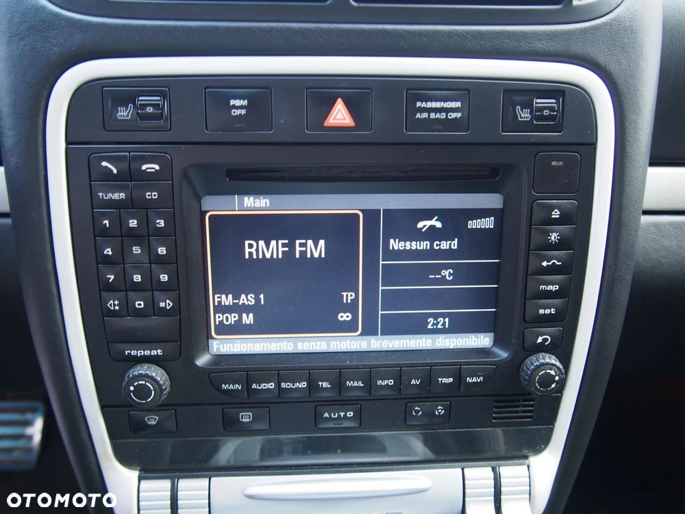 Porsche Cayenne Turbo - 24