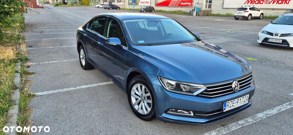 Volkswagen Passat - 10