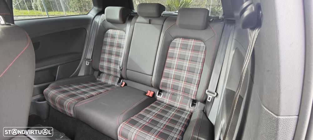 VW Golf 2.0 TSi GTi - 28