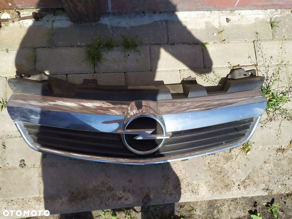 GRIL ATRAPA OPEL ZAFIRA B 13136139 - 3