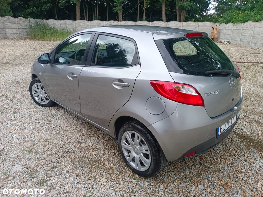 Mazda 2 - 11