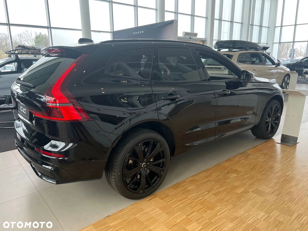 Volvo XC 60 B5 B AWD Ultra Black Edition - 2