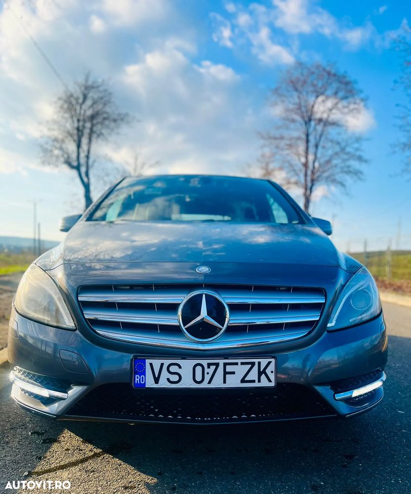 Mercedes-Benz B 220 - 2