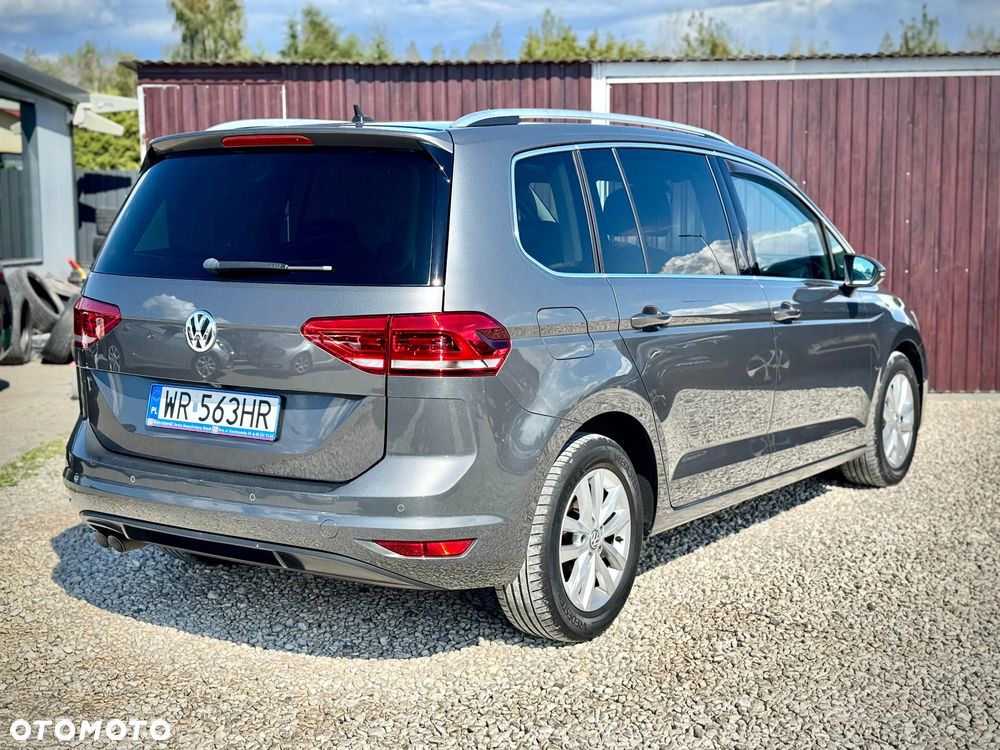 Volkswagen Touran 2.0 TDI SCR (BlueMotion Technology) DSG Highline - 13
