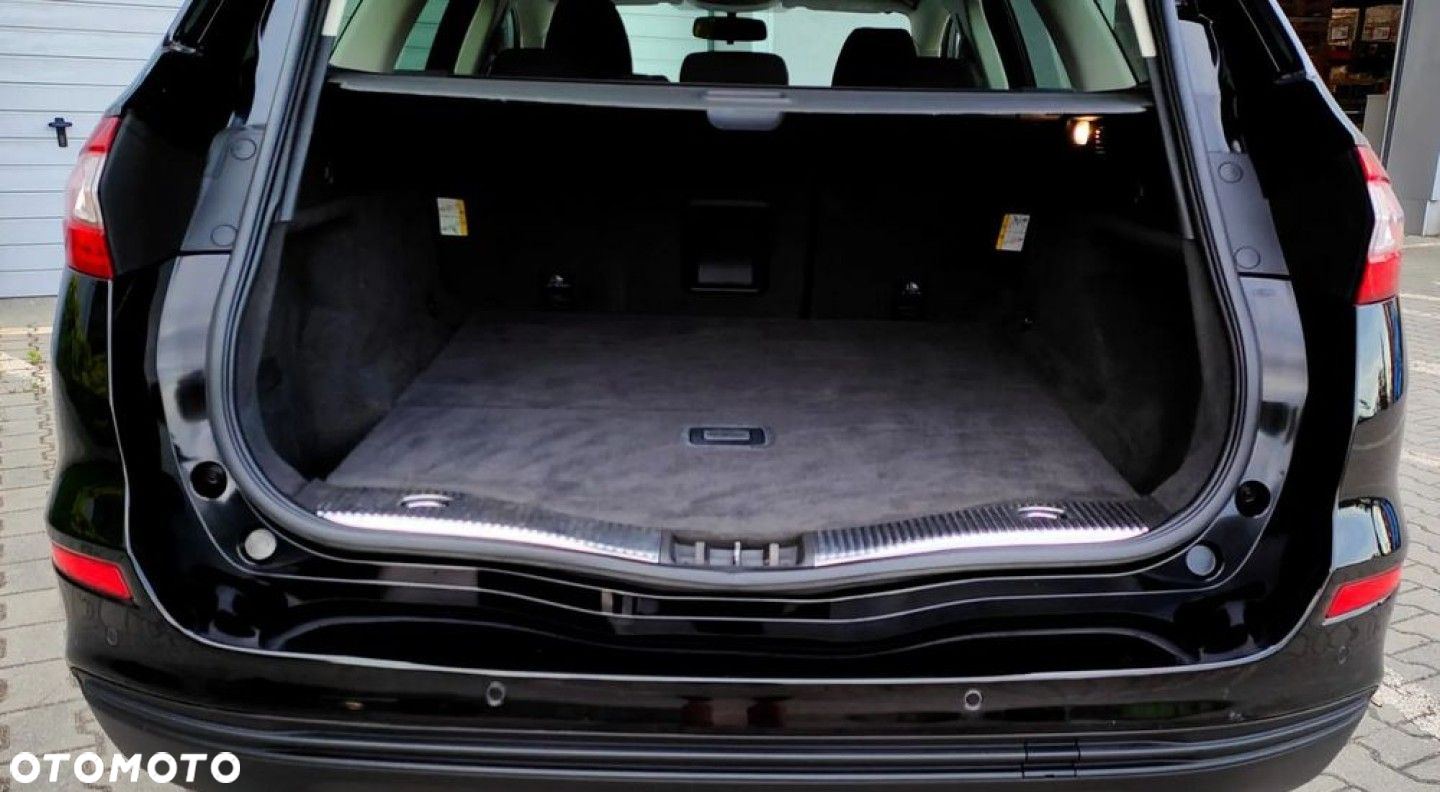 Ford Mondeo - 31
