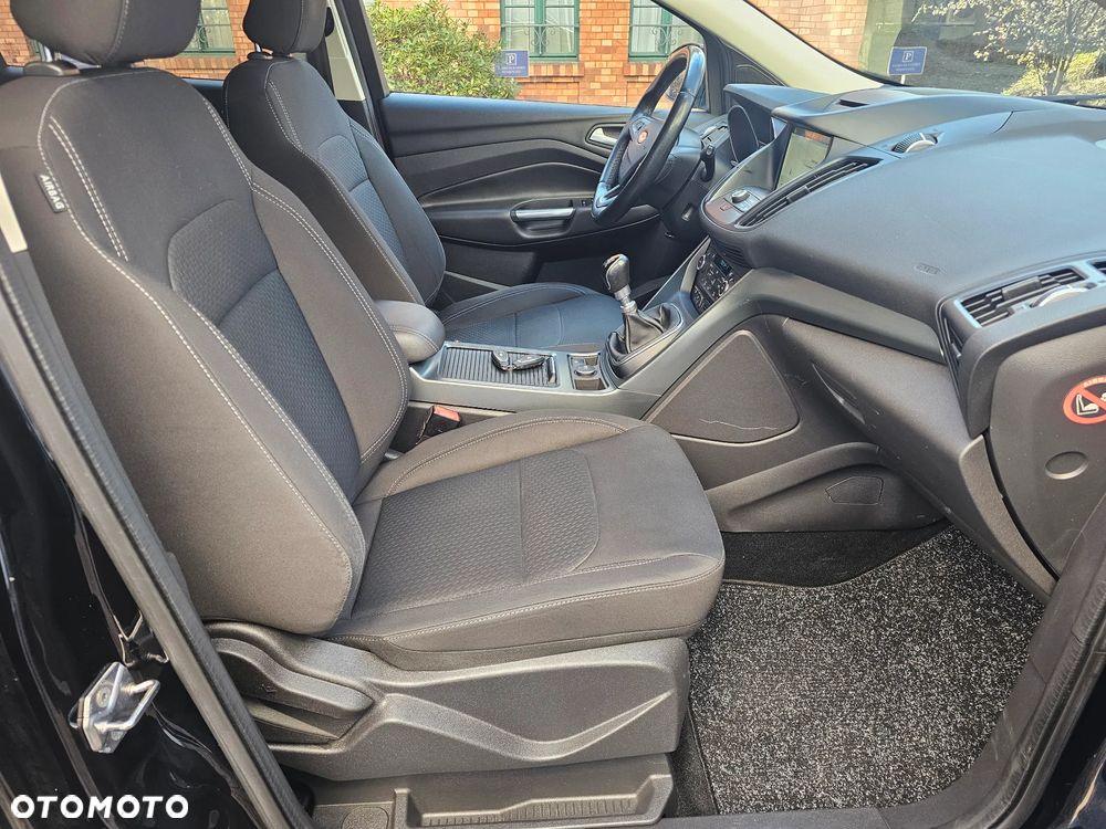 Ford Kuga 2.0 TDCi 4WD Titanium - 10