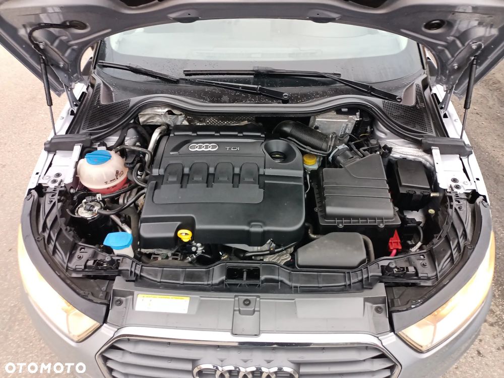 Audi A1 Sportback 1.6 TDI design - 18