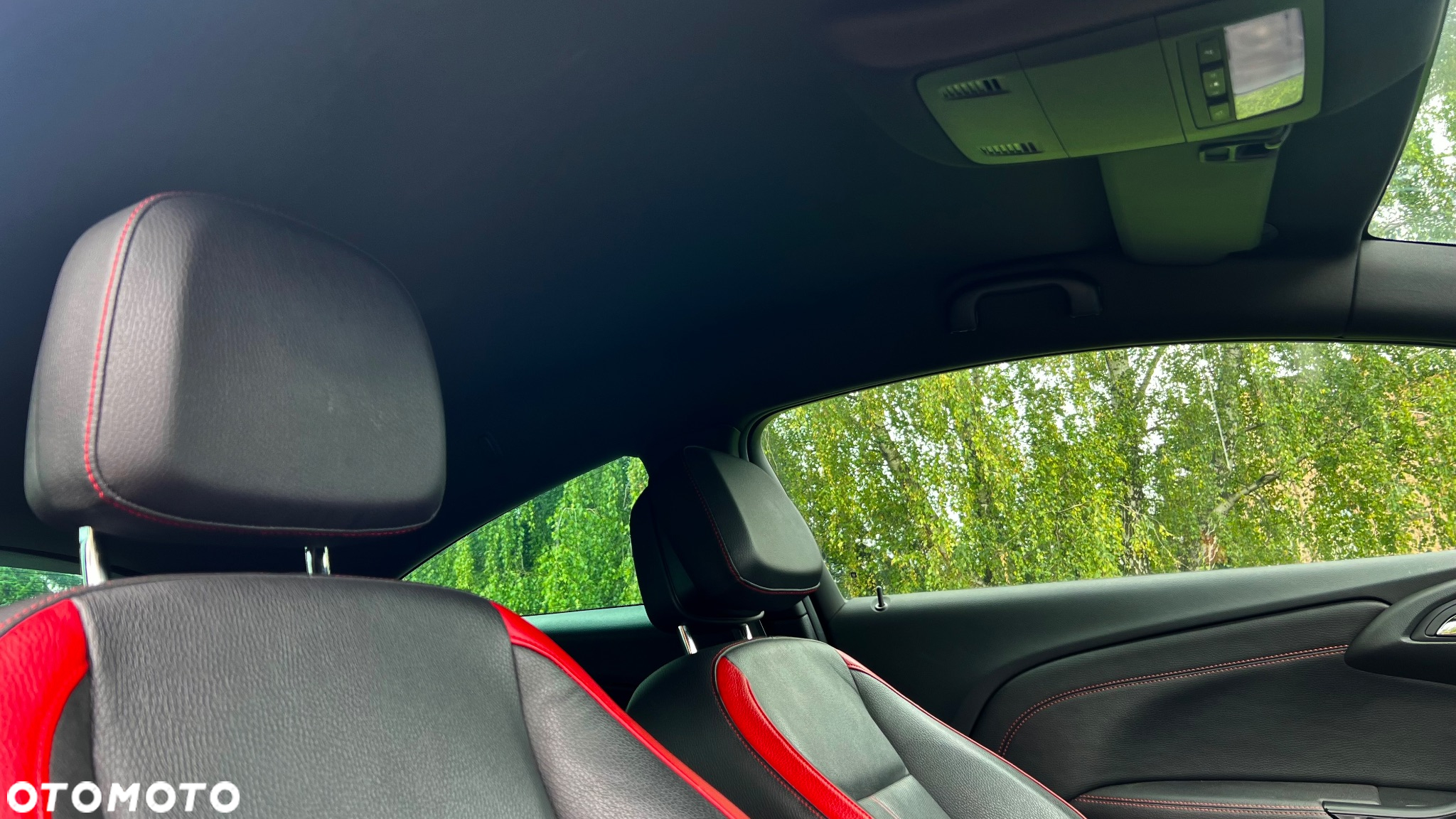 Opel Astra IV GTC 2.0 CDTI Bi-Turbo S&S - 22