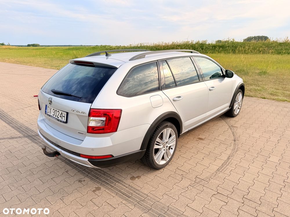 Skoda Octavia 2.0 TDI 4x4 DSG Scout - 4
