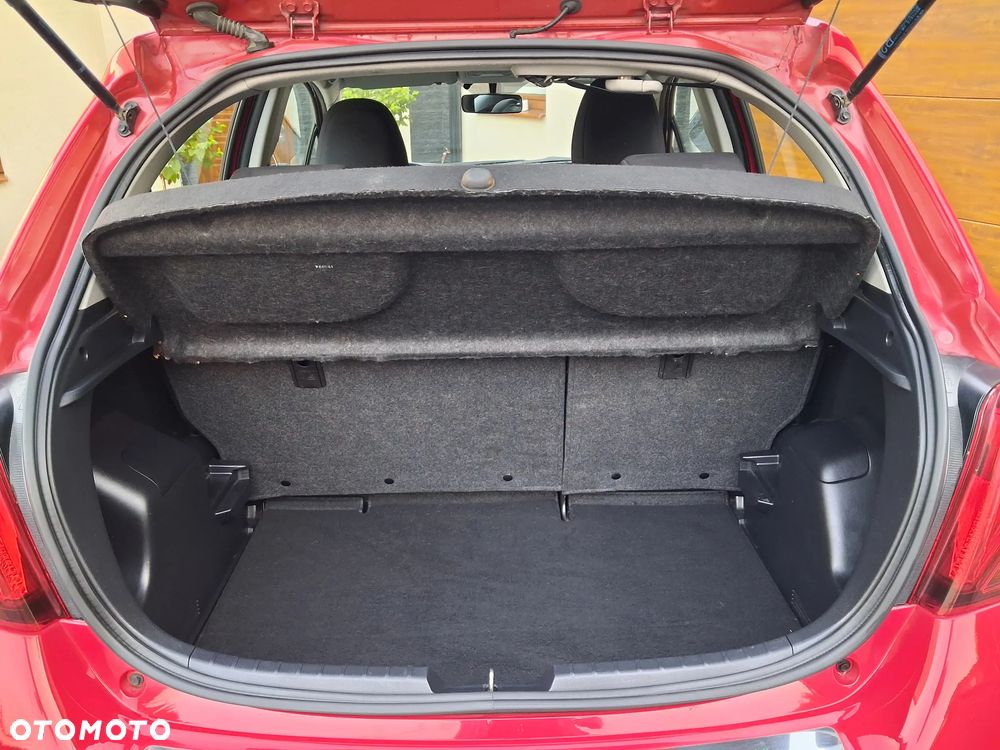 Toyota Yaris 1.0 Life EU6 - 19